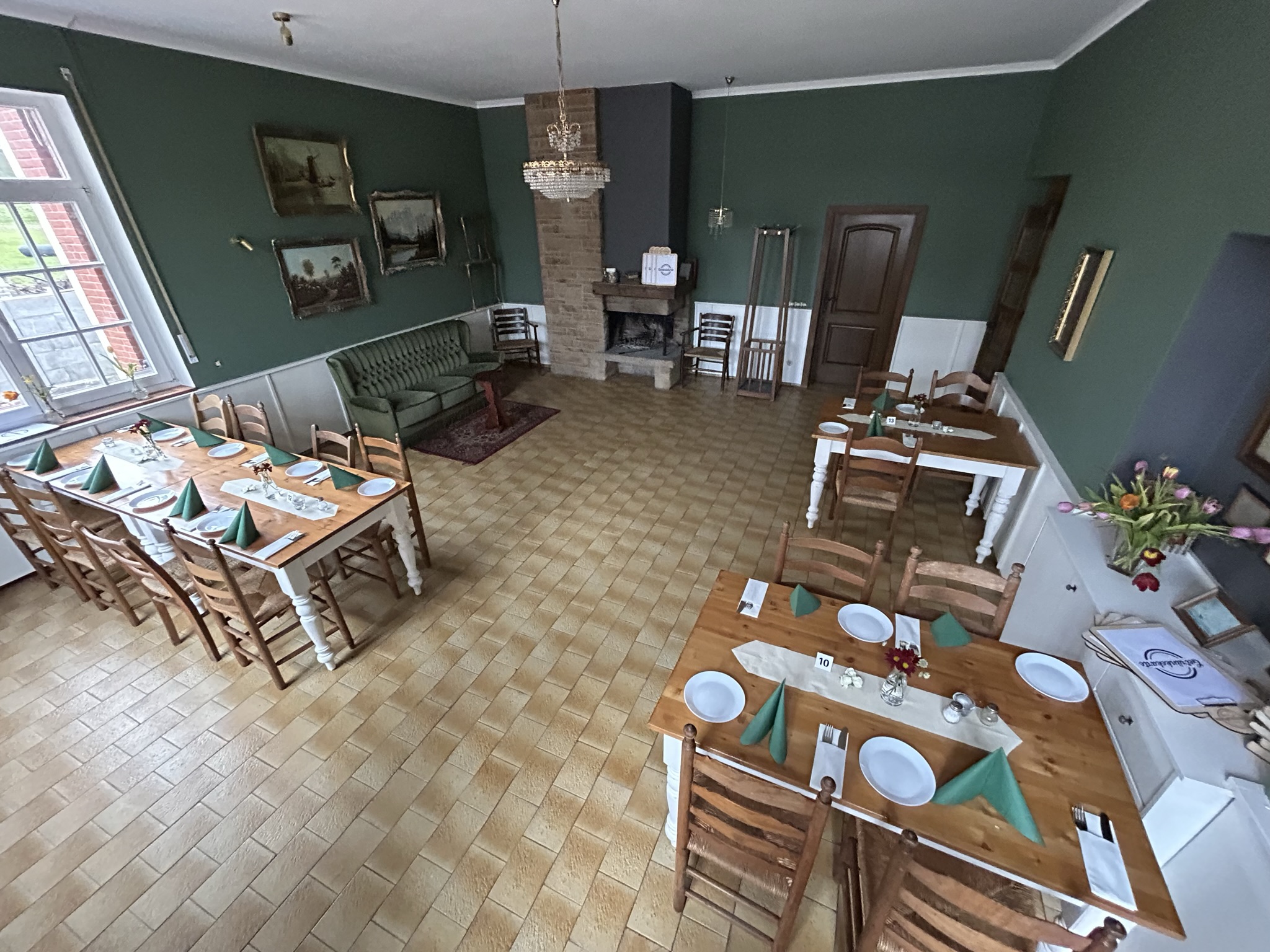 Salon